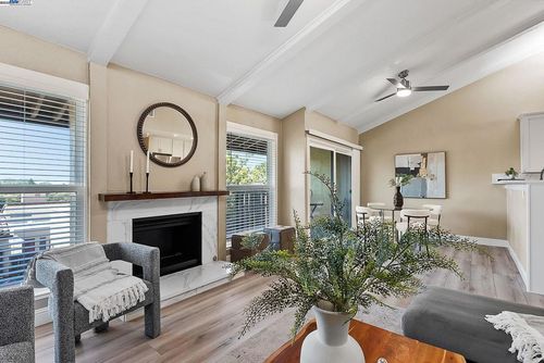 226 Kathy Ellen Dr, Vallejo, CA, 94591-3632 | Card Image