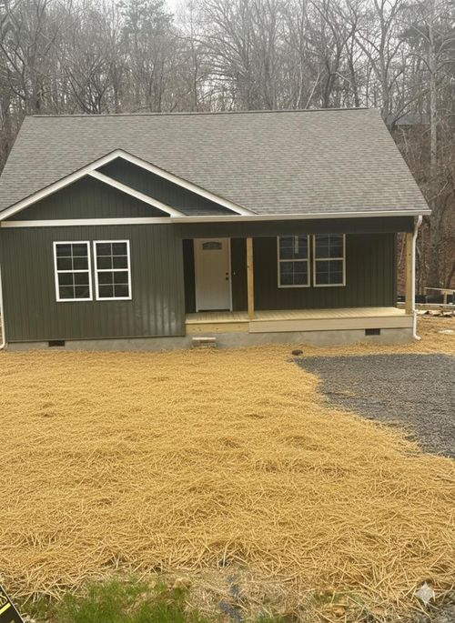 2172 S Riverbend Rd, Dalton, GA, 30721-5562 | Card Image