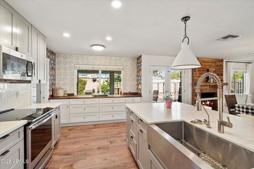 6440 E Jean Dr, Scottsdale, AZ, 85254-3966 | Card Image