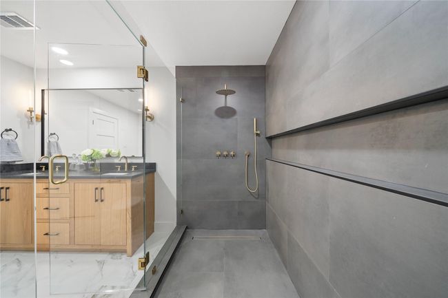 6746 Braeburn Dr, House other with 3 bedrooms, 2 bathrooms and null parking in Dallas TX | Image 30