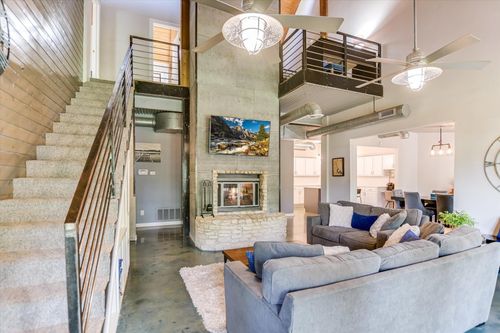 5307 Shady Oaks Cir, Kingsland, TX, 78639-4046 | Card Image