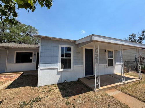 2414 Baylor St, Lubbock, TX, 79415-3034 | Card Image