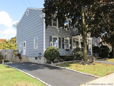 82 - 82 Greenfield Street, Condo with 3 bedrooms, 1 bathrooms and 2 parking in Fairfield CT | Image 2