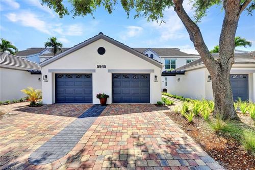 1003-5945 Sand Wedge Ln, NAPLES, FL, 34110-3398 | Card Image