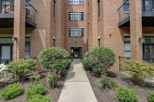 apt-3n-819 Foster St, Evanston, IL, 60201-6144 | Card Image