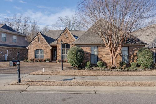 3135 Sea Ray Ln, Lakeland, TN, 38002-7542 | Card Image