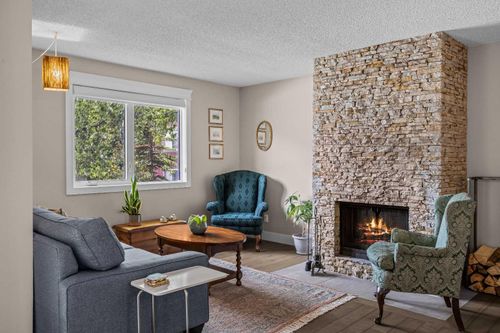 102-200 Three Sisters Dr, Canmore, AB, T1W2M1 | Card Image