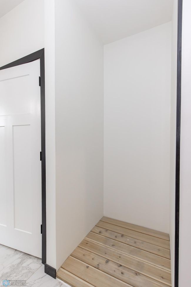Primary Bathroom - 3/4 | Image 39