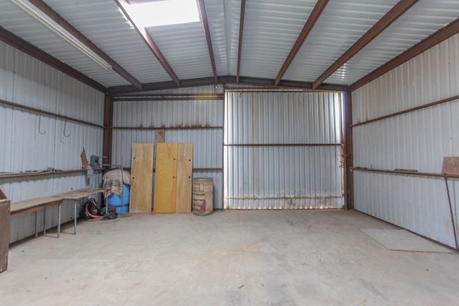 2201 E 25 Th St, House other with 3 bedrooms, 3 bathrooms and 2 parking in Big Spring TX | Image 37