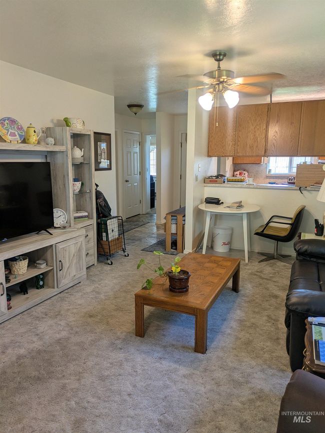 307 6 Th St, Townhouse with 2 bedrooms, 1 bathrooms and null parking in Filer ID | Image 17