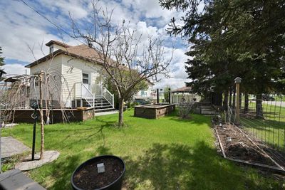 5303 47 St, House detached with 4 bedrooms, 2 bathrooms and null parking in Alix AB | Image 1