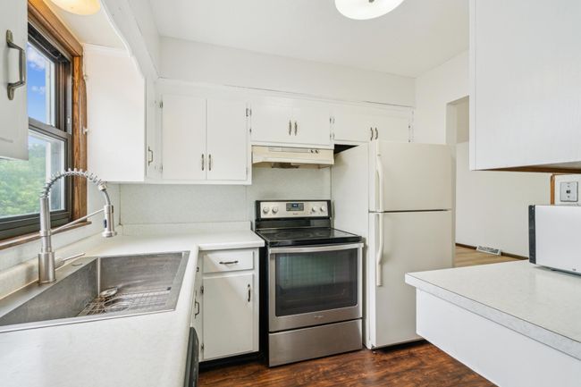 15_interior.jpg | Image 15
