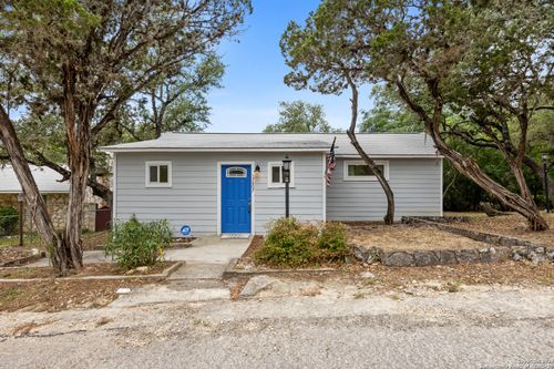 17807 Hilltop Dr, Helotes, TX, 78023-3103 | Card Image