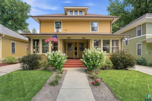 1308 S Phillips Ave Avenue, Sioux Falls, SD, 57105 | Card Image