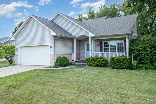 2301 Forest Crk, Burton, MI, 48519-1708 | Card Image