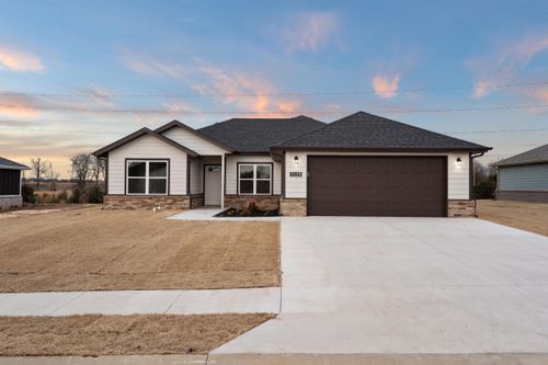 1129 Center Court Cir, Grove, OK, 74344-5150 | Card Image