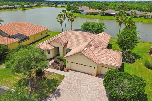 632 Shorehaven Dr, POINCIANA, FL, 34759-3254 | Card Image