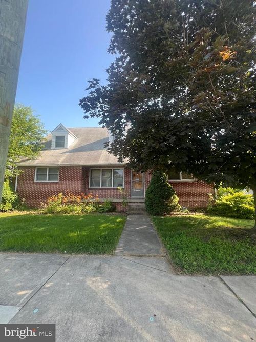 261 W Main St, ELKTON, MD, 21921-5230 | Card Image