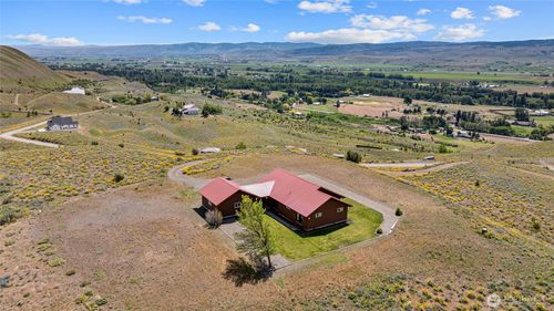 270 Indian Lake Dr, Ellensburg, WA, 98926-8132 | Card Image