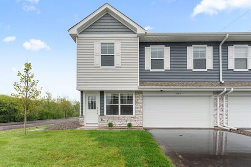 3074 Cedar St, Little Canada, MN, 55117-5526 | Card Image