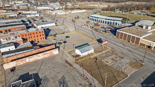 100 N Dewey Ave, Bartlesville, OK, 74003 | Card Image