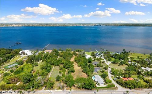 11480 Mcgregor Blvd, FORT MYERS, FL, 33919-1834 | Card Image