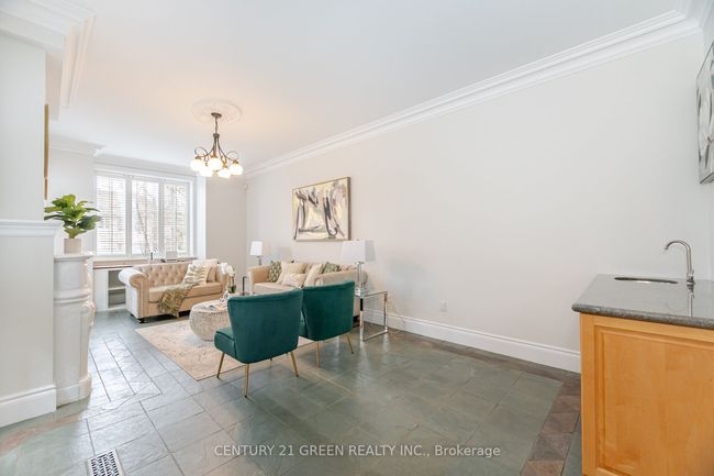 135 Glenmount Park Rd, House other with 4 bedrooms, 5 bathrooms and 2 parking in Toronto ON | Image 6