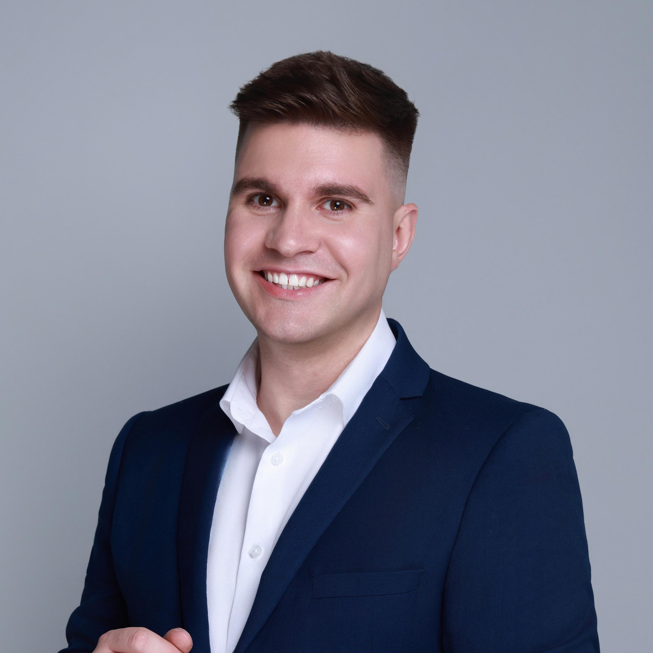 Derek Paquette