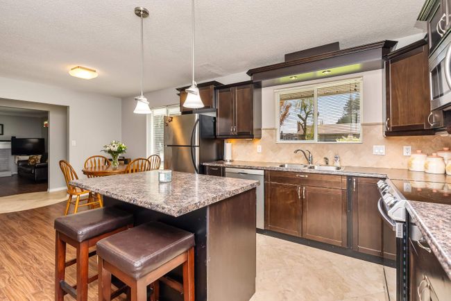 32091 Sandpiper Place, House other with 3 bedrooms, 1 bathrooms and 3 parking in Mission BC | Image 17