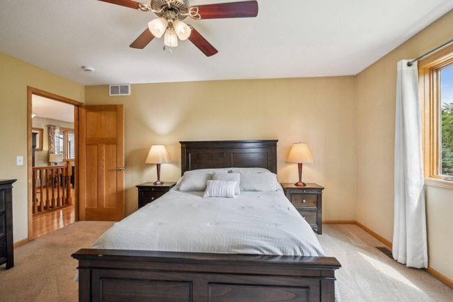 34-web-or-mls-Prairie Grass Dr-1006-032.jpg | Image 34
