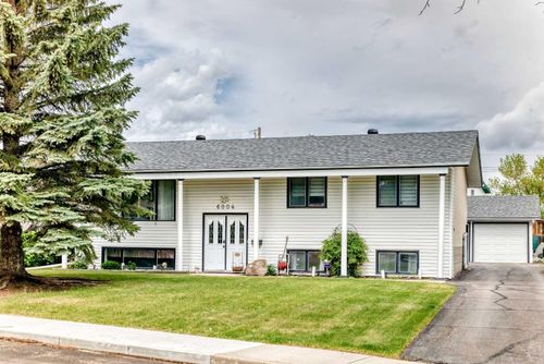 6004 53 Ave, Ponoka, AB, T4J1K7 | Card Image