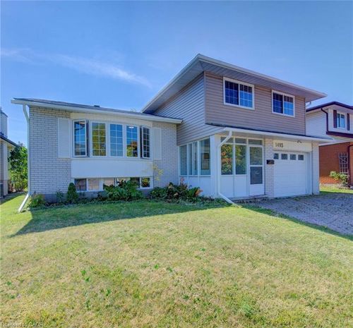 1493 Queens Blvd, Kitchener, ON, N2M1E3 | Card Image