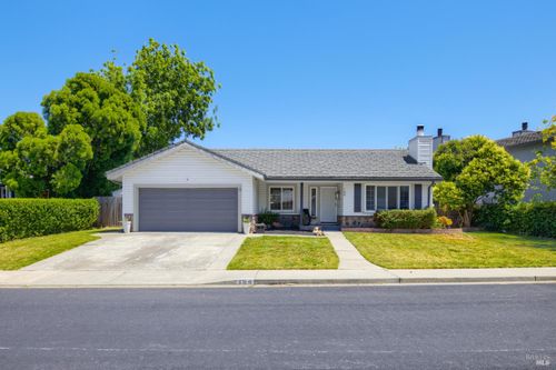 184 Brookdale Dr, Vacaville, CA, 95687-6208 | Card Image
