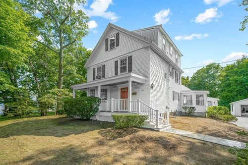 20 Donizetti St, Wellesley, MA, 02482-4814 | Card Image