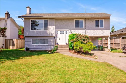 10040 Siddall Rd, Sidney, BC, V8L3L9 | Card Image