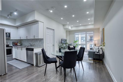 345-500 Kingbird Grove, Scarborough, ON, M1B0E4 | Card Image