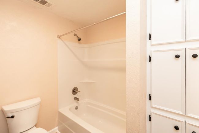 715 Dayna Ln, House other with 4 bedrooms, 2 bathrooms and null parking in Sour Lake TX | Image 23