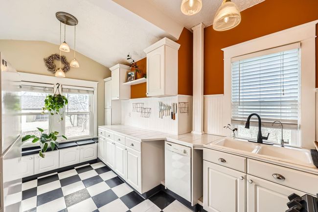 4039 Penn Ave N, House other with 3 bedrooms, 2 bathrooms and null parking in Minneapolis MN | Image 11
