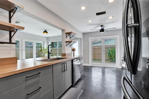 0-5161 Sw 7th Ct, Margate, FL, 33068-3033 | Card Image
