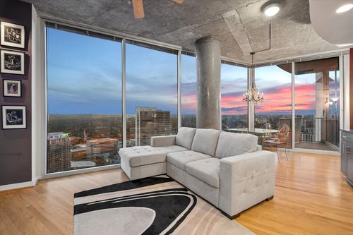 3910-360 Nueces Street, Austin, TX, 78701 | Card Image