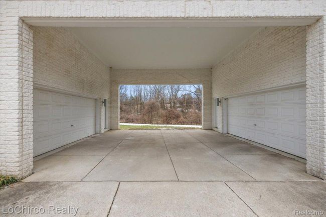 924 Knob Creek Dr, House other with 4 bedrooms, 4 bathrooms and null parking in Oakland Twp MI | Image 38