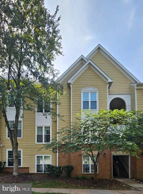 301-12909 Alton Sq, HERNDON, VA, 20170-5832 | Card Image