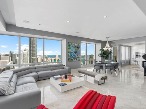 52bc-1425 Brickell Ave, Miami, FL, 33131-3400 | Card Image