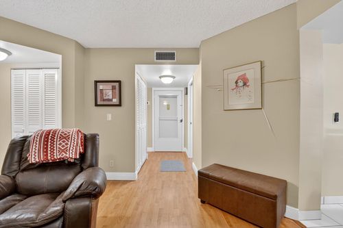 apt-404-3871 Via Poinciana, Lake Worth, FL, 33467-2927 | Card Image