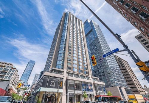 901-155 Yorkville Ave, Toronto, ON, M5R0B4 | Card Image