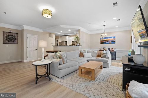 55-7135 Huntley Creek Pl, ALEXANDRIA, VA, 22306-5107 | Card Image