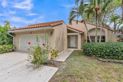 2905 Begonia Way, Hollywood, FL, 33026-3679 | Card Image