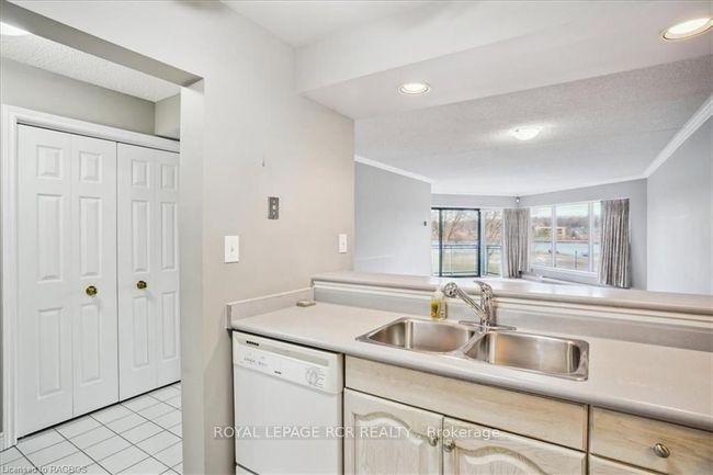 303 - 1455 2nd Ave W, Condo with 2 bedrooms, 2 bathrooms and 1 parking in Owen Sound ON | Image 17