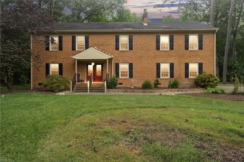 300 Windlesham Dr, Chesapeake, VA, 23322-3610 | Card Image