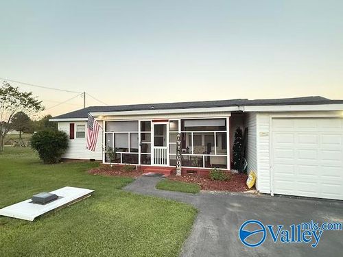 20916 Yarbrough Rd, Athens, AL, 35613-4000 | Card Image